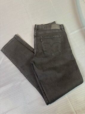 Levi’s 311 Shaping Skinny Jeans Women’s 30 Black Stretch Denim Mid Rise Slim Fit